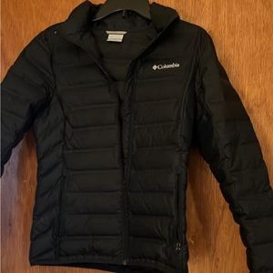 Columbia puffer jacket. Size small. Worn twice. Like new. $60